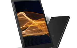 LUCA「TM083M4V1-B」は極薄で高速か？ 最新 8型タブレットと徹底 比較