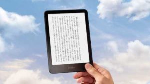 Kindle Paperwhite 12 top