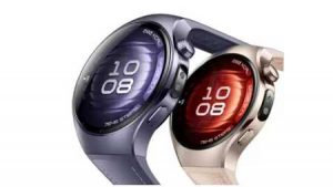 HUAWEI WATCH 5 カラーが異なる2台が並んでいる。