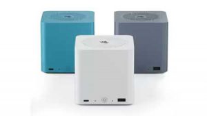 Beelink-ME-mini カラーが異なる本体3台が並んでいる。ホワイトが最前面にある。