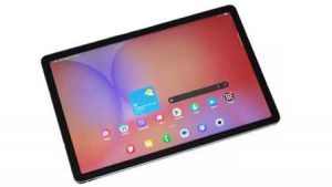 Galaxy Tab S10 Lite 本体が横向きで置かれている。