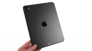 iPad Pro M5 スペースブラック 背面 11インチの外観